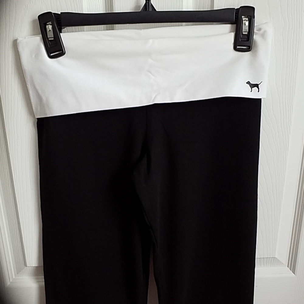 NIP VS Pink Flare Yoga Leggings Size Small - Picture 3 of 8